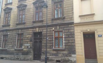 Tablica poświęcona błogosławionej Anieli Salawie przy ulicy Radziwiłłowskiej 20 w Krakowie